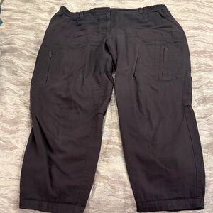 Loft women’s navy Casual Cargo Pants size 10